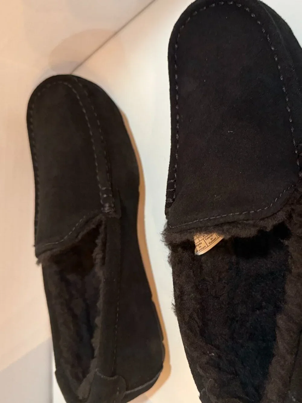 Koolaburra by UGG Tipton Black Slippers Men's Size 9 1105893 M/BLK BNIB